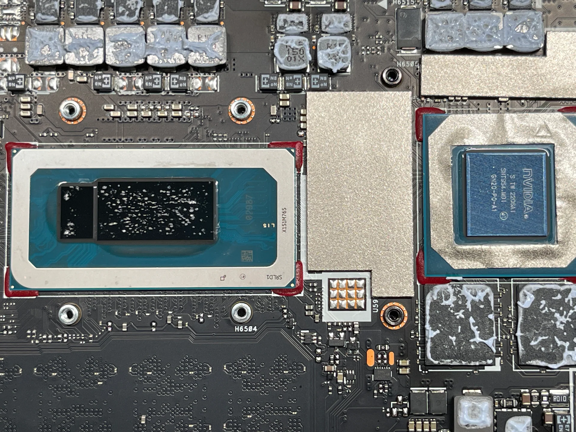 清潔完成的 ASUS ROG Flow Z13 CPU 與 GPU 核心