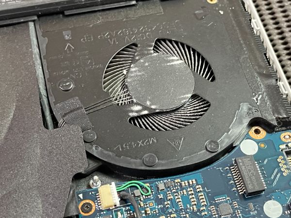 Alienware M15 R2｜深度清潔