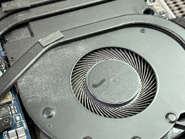 Alienware M15 R2｜深度清潔