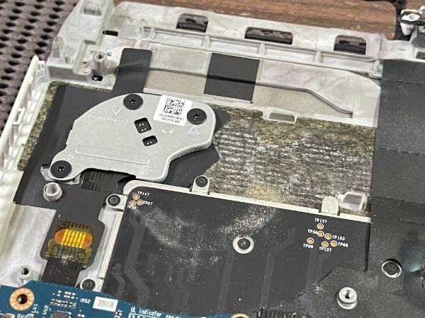 Alienware M15 R2｜深度清潔