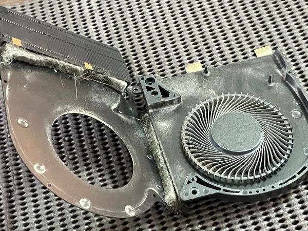 Alienware M15 R2｜深度清潔