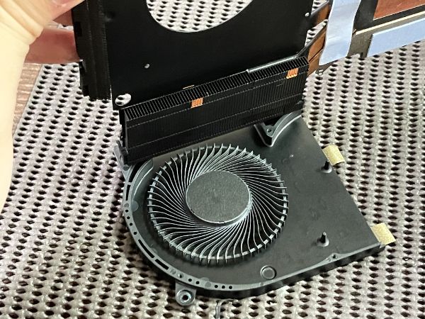 Alienware M15 R2｜深度清潔