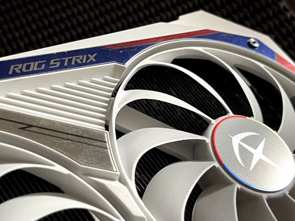 ROG-STRIX-RTX3080-O8G-GAMING 鋼彈限定版｜深度清潔