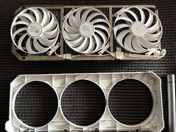 ROG-STRIX-RTX3080-O8G-GAMING 鋼彈限定版｜深度清潔