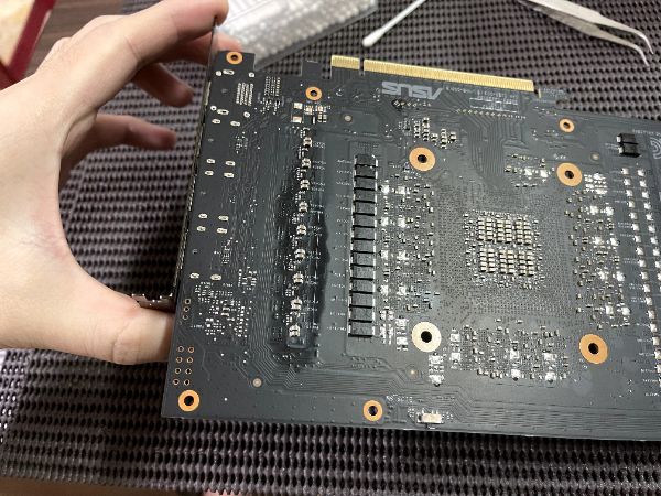 ROG-STRIX-RTX3080-O8G-GAMING 鋼彈限定版｜深度清潔