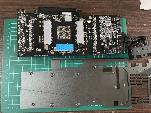 GIGABYTE RTX™ 3080 Ti GAMING OC 12G｜深度清潔
