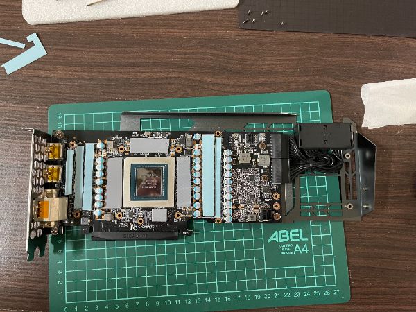 GIGABYTE RTX™ 3080 Ti GAMING OC 12G｜深度清潔