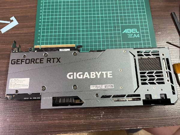 GIGABYTE RTX™ 3080 Ti GAMING OC 12G｜深度清潔