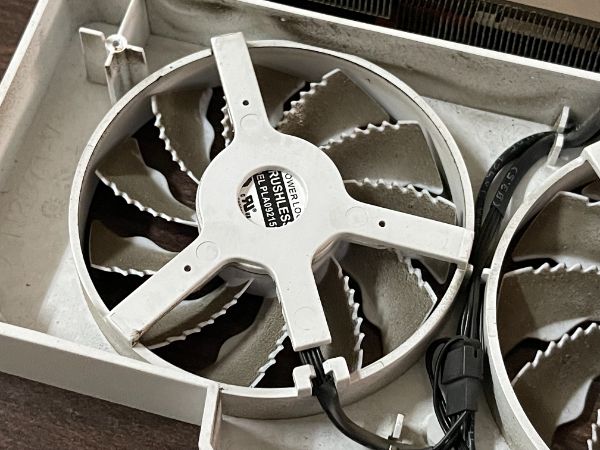 GIGABYTE RTX 3070 Ti VISION OC 8G｜深度清潔