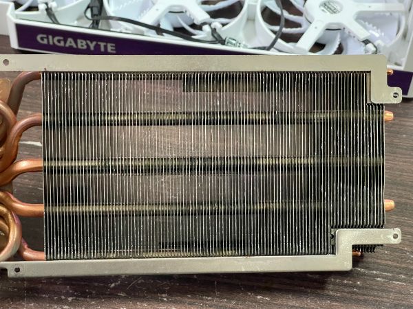 GIGABYTE RTX 3070 Ti VISION OC 8G｜深度清潔