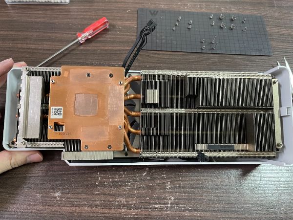 GIGABYTE RTX 3070 Ti VISION OC 8G｜深度清潔
