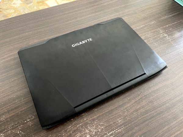 GIGABYTE SabrePro 15｜深度清潔