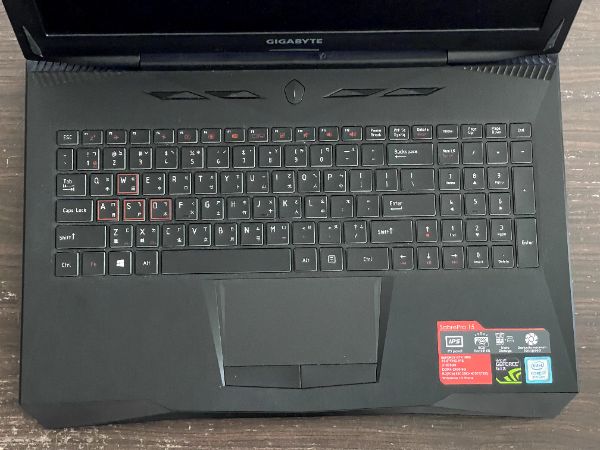 GIGABYTE SabrePro 15｜深度清潔