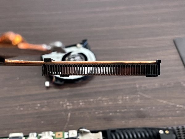 GIGABYTE SabrePro 15｜深度清潔