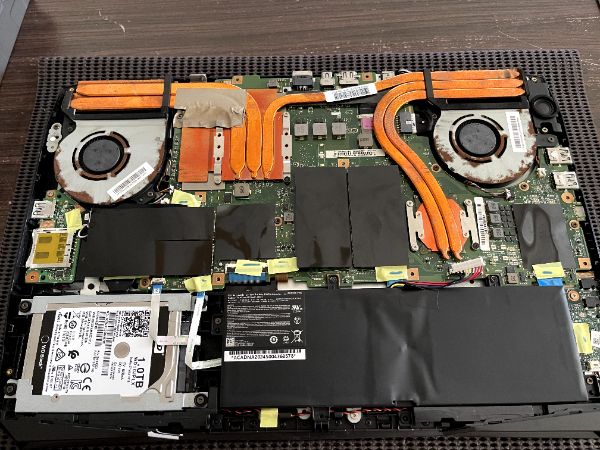 GIGABYTE SabrePro 15｜深度清潔