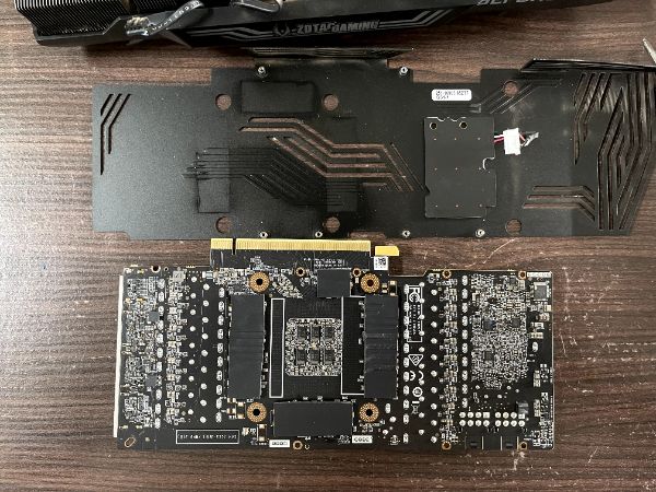 ZOTAC GAMING GeForce RTX 3080 Ti Trinity OC｜深度清潔