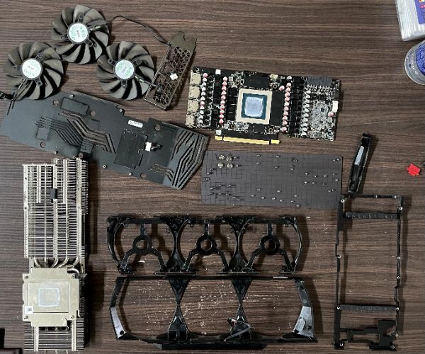 ZOTAC GAMING GeForce RTX 3080 Ti Trinity OC｜深度清潔