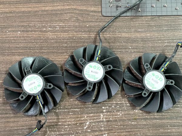 ZOTAC GAMING GeForce RTX 3080 Ti Trinity OC｜深度清潔
