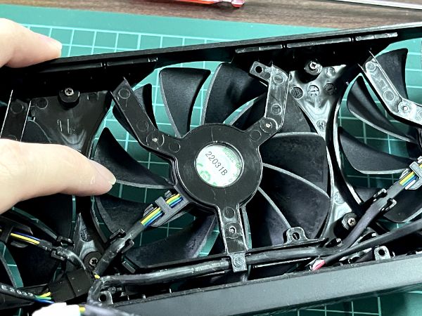 ZOTAC GAMING GeForce RTX 3080 Ti Trinity OC｜深度清潔