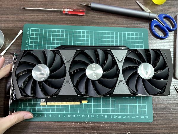 ZOTAC GAMING GeForce RTX 3080 Ti Trinity OC｜深度清潔