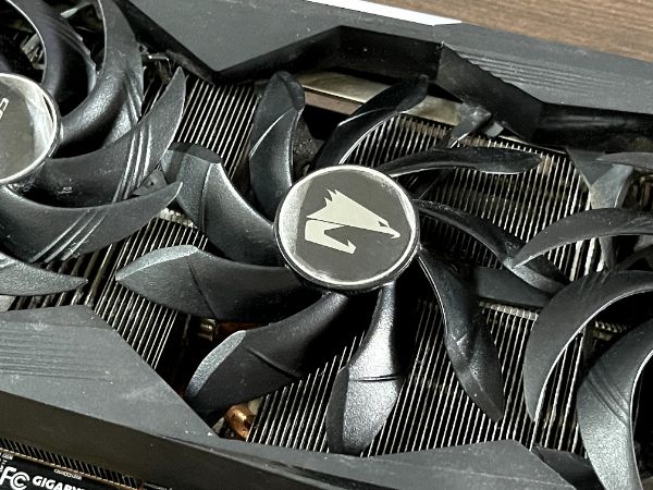 AORUS Radeon RX 6800 XT MASTER 16G｜深度清潔