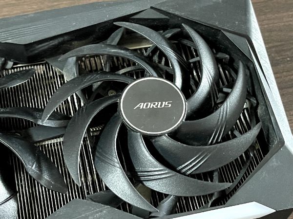 AORUS Radeon RX 6800 XT MASTER 16G｜深度清潔