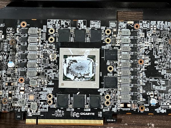AORUS Radeon RX 6800 XT MASTER 16G｜深度清潔