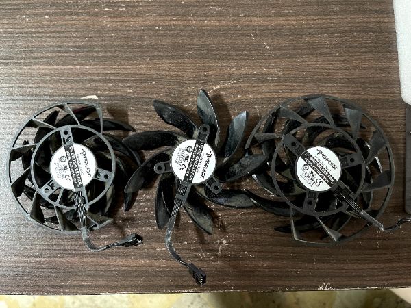 AORUS Radeon RX 6800 XT MASTER 16G｜深度清潔