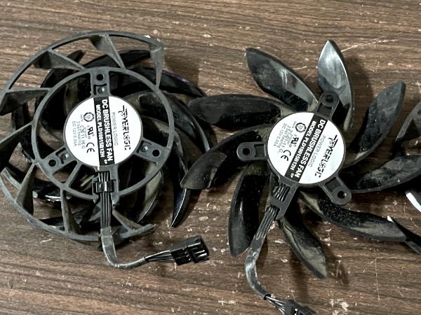 AORUS Radeon RX 6800 XT MASTER 16G｜深度清潔