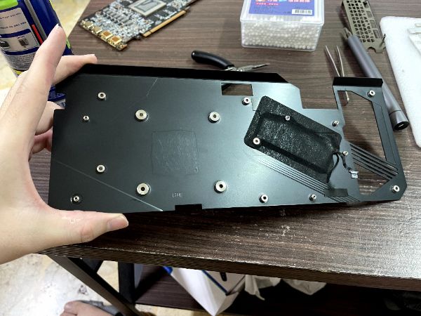 AORUS Radeon RX 6800 XT MASTER 16G｜深度清潔