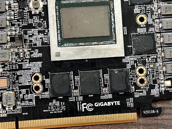 AORUS Radeon RX 6800 XT MASTER 16G｜深度清潔