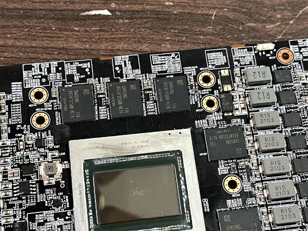AORUS Radeon RX 6800 XT MASTER 16G｜深度清潔