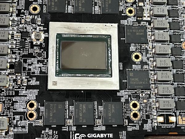 AORUS Radeon RX 6800 XT MASTER 16G｜深度清潔