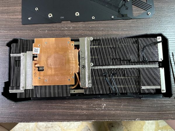 AORUS Radeon RX 6800 XT MASTER 16G｜深度清潔