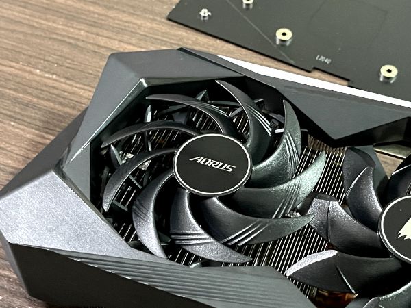 AORUS Radeon RX 6800 XT MASTER 16G｜深度清潔