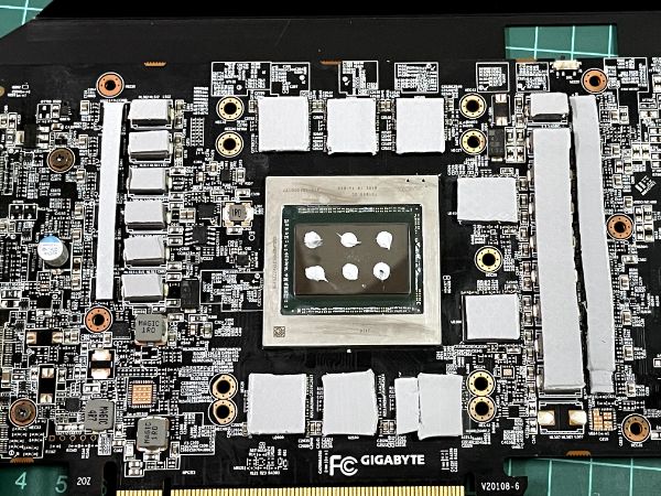 AORUS Radeon RX 6800 XT MASTER 16G｜深度清潔