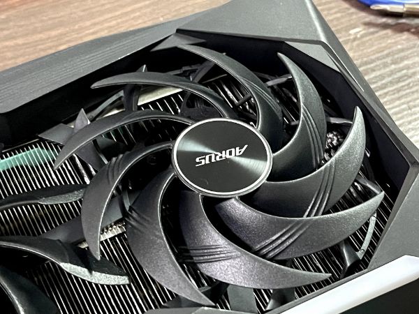 AORUS Radeon RX 6800 XT MASTER 16G｜深度清潔