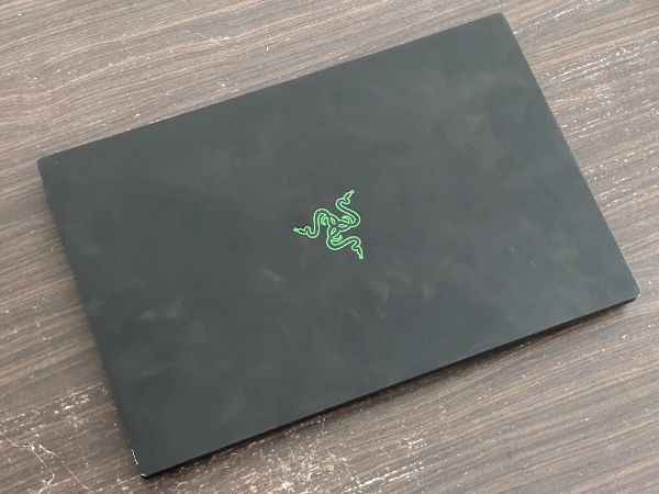 Razer Blade 15｜深度清潔