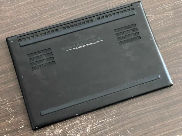 Razer Blade 15｜深度清潔