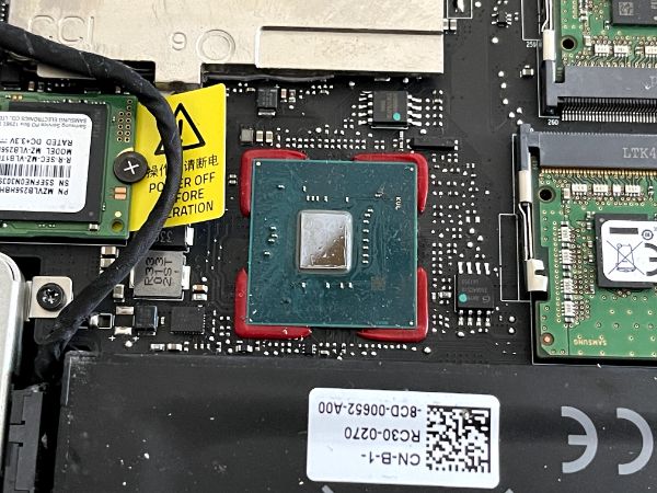 Razer Blade 15｜深度清潔