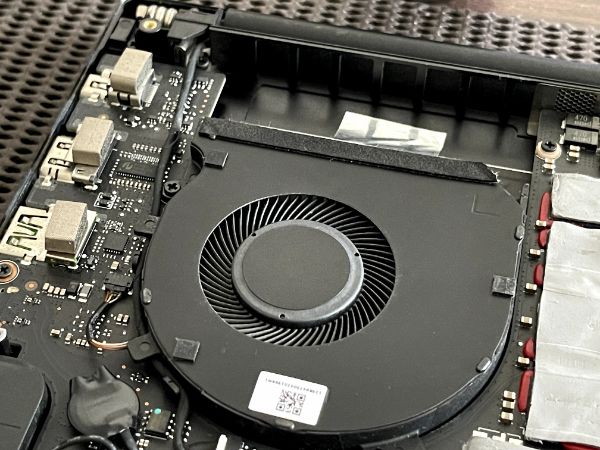 Razer Blade 15｜深度清潔