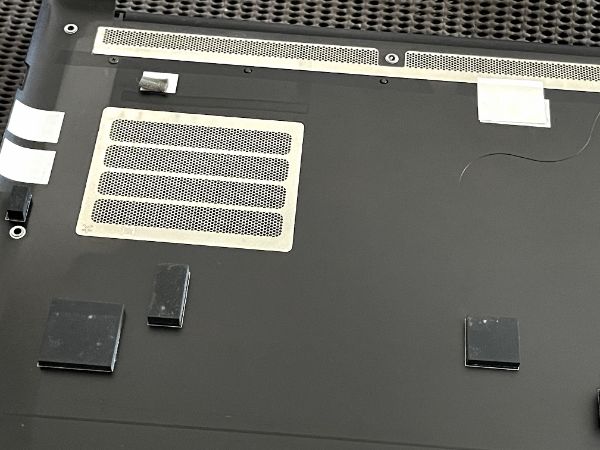 Razer Blade 15｜深度清潔