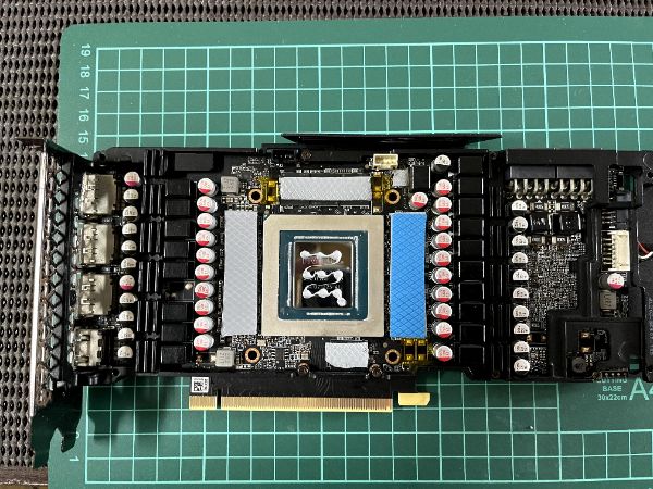 ZOTAC GAMING GeForce RTX 3080 Ti Trinity｜深度清潔