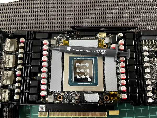ZOTAC GAMING GeForce RTX 3080 Ti Trinity｜深度清潔