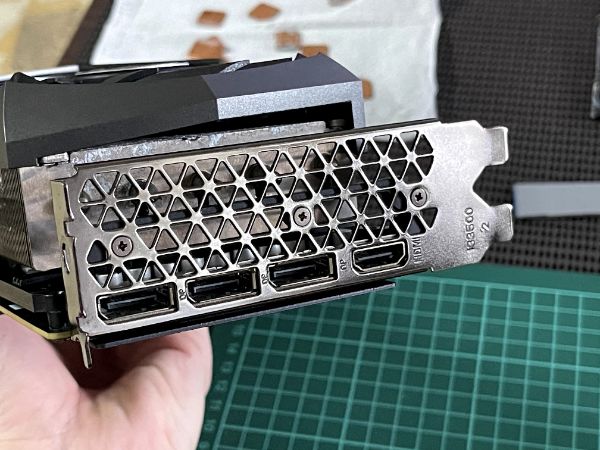 ZOTAC GAMING GeForce RTX 3080 Ti Trinity｜深度清潔