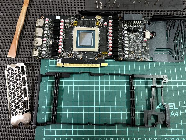 ZOTAC GAMING GeForce RTX 3080 Ti Trinity｜深度清潔