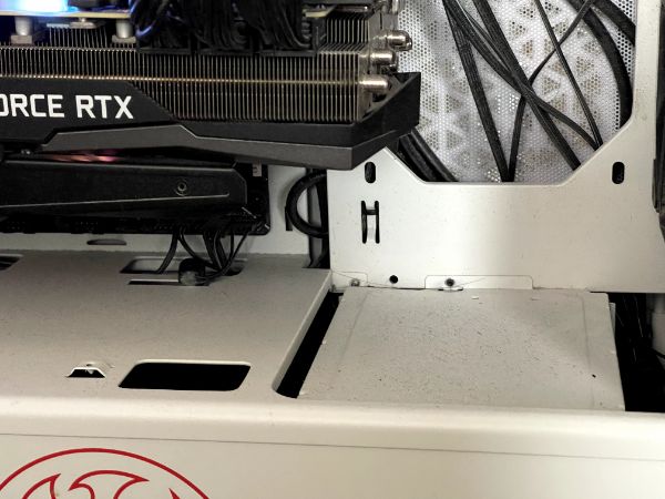 威剛 XPG INVADER 侵略者 白｜深度清潔