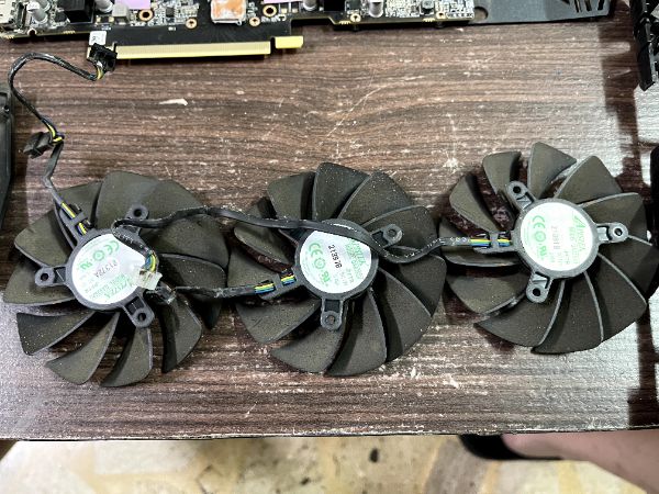 ZOTAC GAMING GeForce RTX 3080 Ti Trinity｜深度清潔