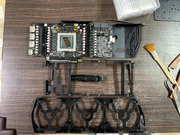 ZOTAC GAMING GeForce RTX 3080 Ti Trinity｜深度清潔