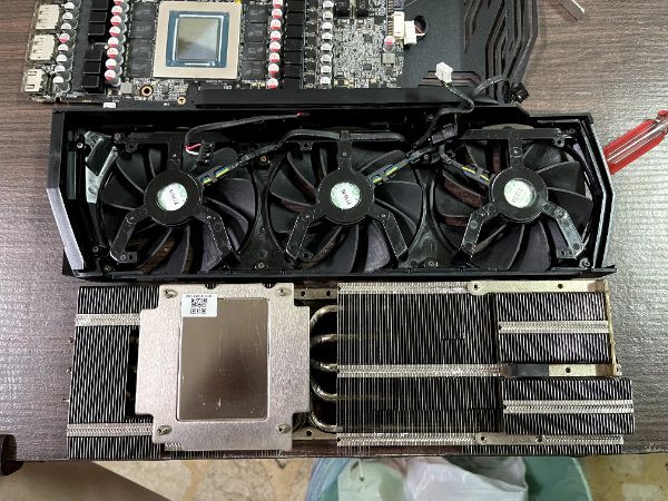 ZOTAC GAMING GeForce RTX 3080 Ti Trinity｜深度清潔